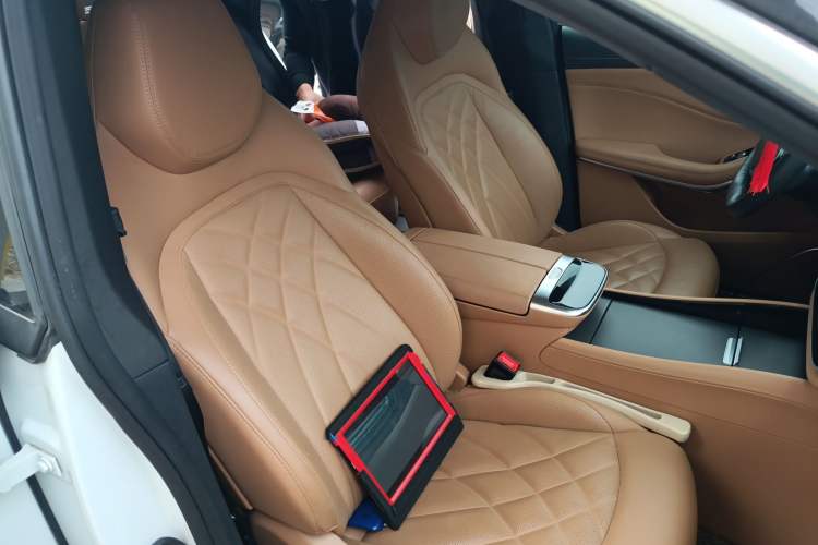 Used Rising R7 2022 Long-Range Advanced Edition