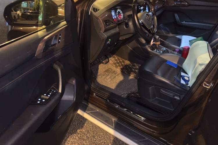 Used Volkswagen Tharu 2019 280TSI Two-Wheel Drive Comfort Edition China V Standard
