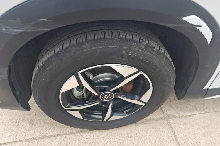 Used BYD Yuan UP 2024 401KM Leading Edition Left Front Wheel Hub