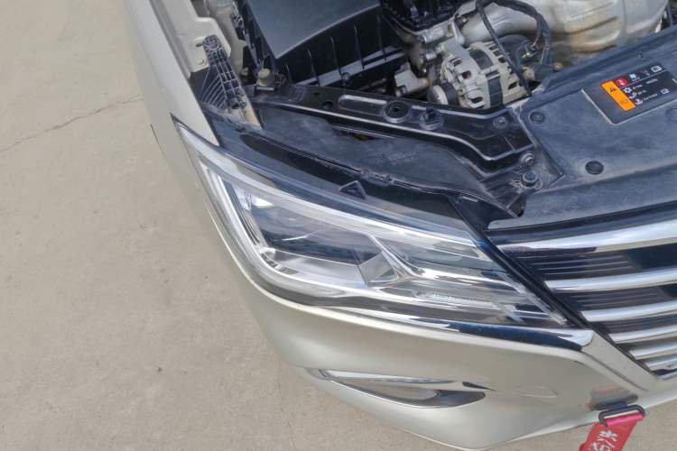 Used Roewe i5 2020 1.5L Manual 4G Connect Leehao Flagship Edition Right Front Headlight