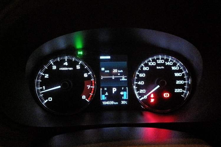 Used Mitsubishi Pajero  Instrument Cluster