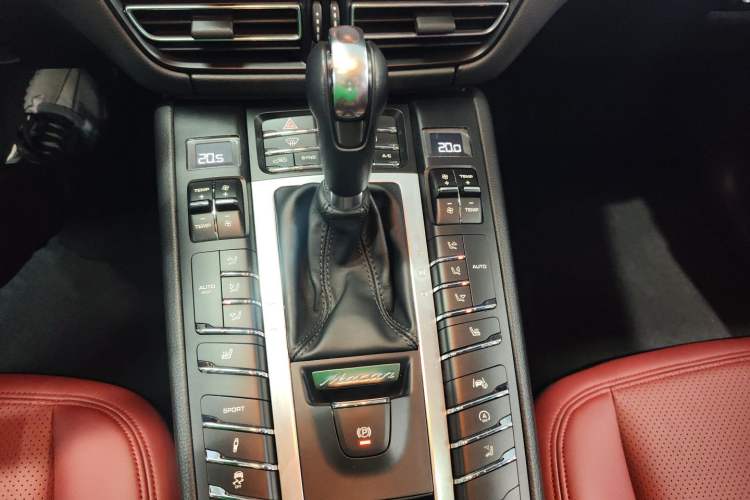 Used Porsche Macan 2018 Macan 2.0T