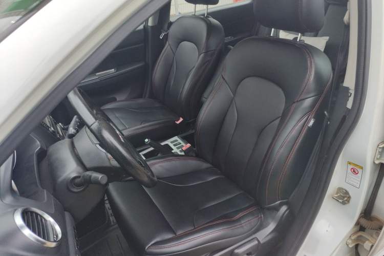 Used Haval H6 2013 Sports Edition 1.5T Manual Two-Wheel Drive Elite Model Left Front Seat