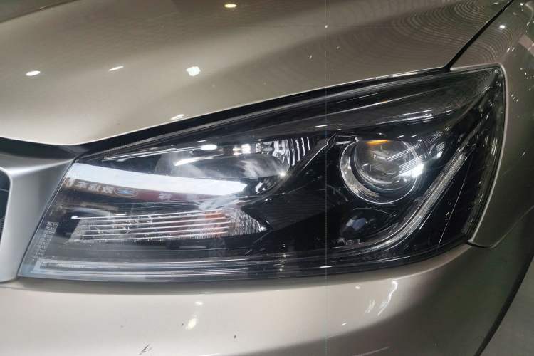 Used Geely Auto Vision S1 2018 1.4T CVT FENGXING Model