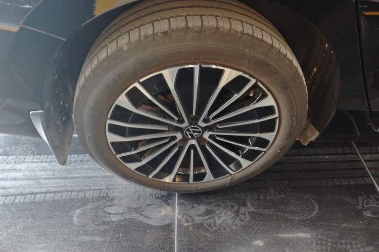 Used Volkswagen Magotan 2024 380TSI DSG Prestige Edition DaMai Package