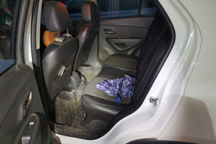 Used Chevrolet Trax 2016 1.4T Automatic Two-Wheel Drive Luxury Version Left Rear Seat