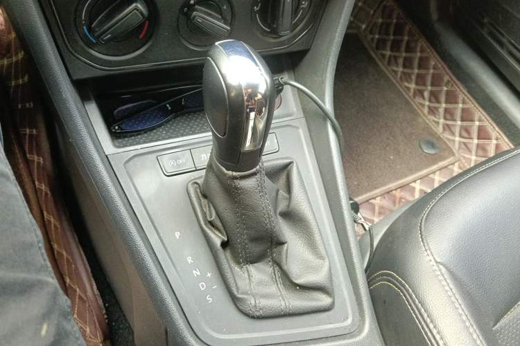 Used Volkswagen Lavida 2019 Lavida Start 1.5L Automatic Trendy Version China VI Standard Gear Lever