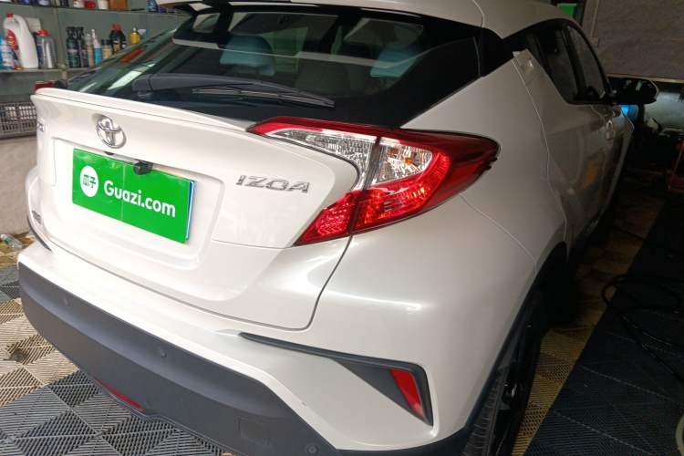 Used Toyota IZOA 2020 2.0L Yi Xiang CARE Rear Right 45 Deg