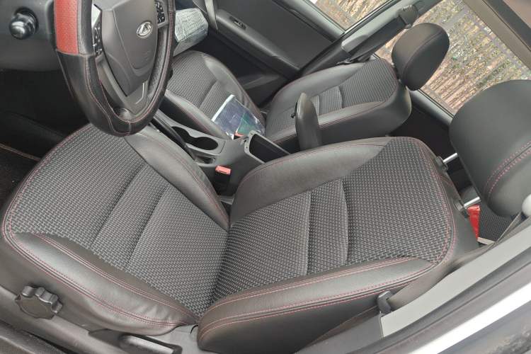 Used Chery Tiggo 3 2016 1.6L Manual ZhiShang Edition