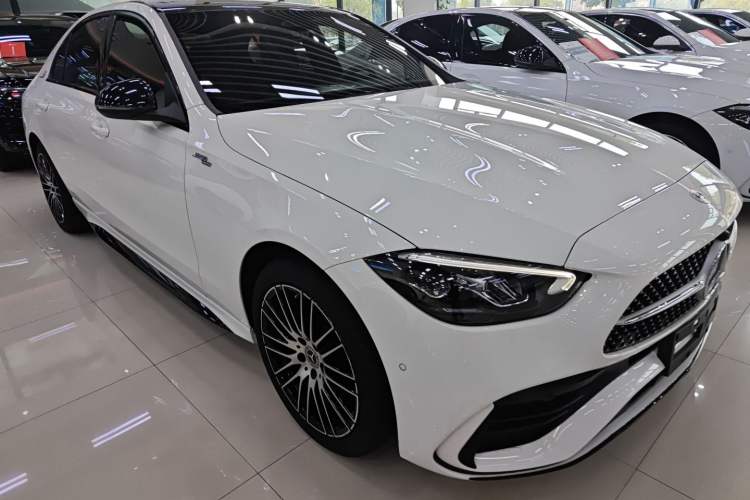 Used Mercedes-Benz C-Class 2024 C 200 L Sport Edition Front Right 45 Deg