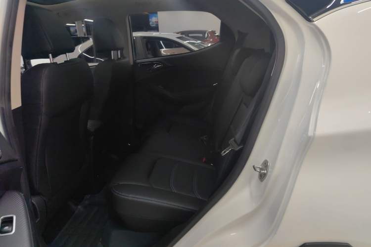 Used BYD Yuan New Energy 2018 EV360 Smart Connected Cool Model