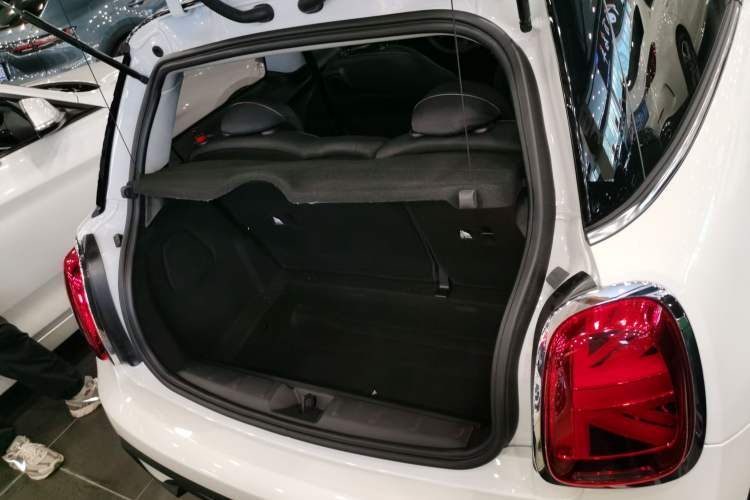 Used MINI MINI 2023 1.5T ONE