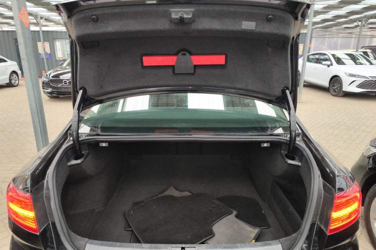 Used Volkswagen Magotan 2018 330TSI DSG Luxury Model
