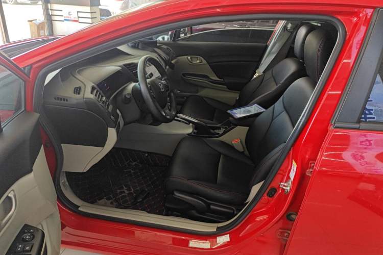 Used Honda Civic 2014 1.8L automatic comfort version Left Front Seat