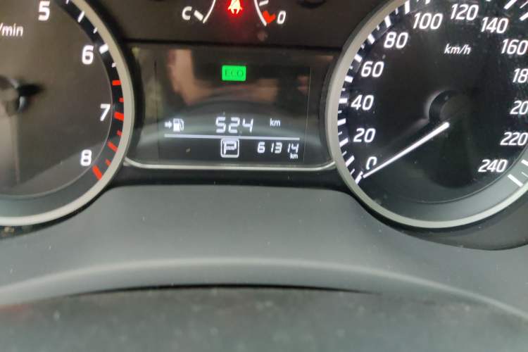 Used Nissan Sylphy 2018 1.6XV CVT Deluxe Edition Odometer Close Up