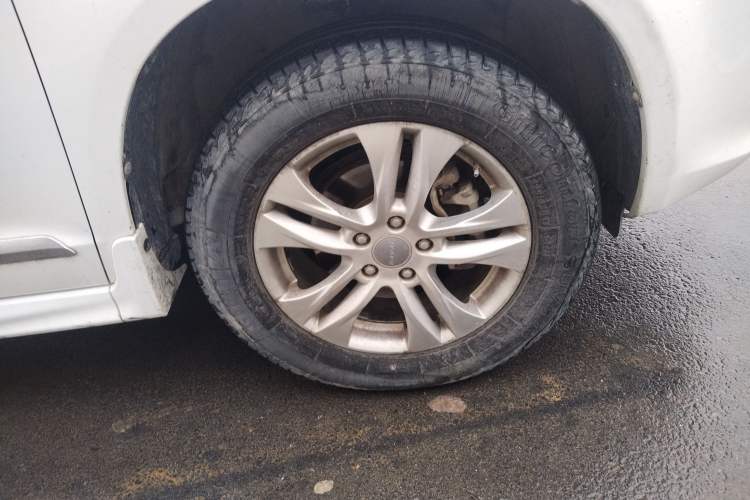 Used Haval H6 2013 Upgraded Model 1.5T Manual Two-Wheel Drive Elite Version
