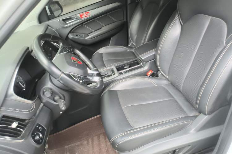 Used Roewe RX5 2016 30T Two-Wheel Drive Automatic Internet Smart Edition