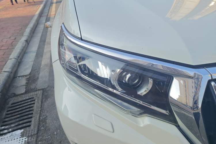 Used Toyota Prado 2018 3.5L Automatic TX-L with Rear-Mounted Spare Tire