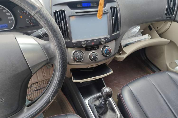 Used Hyundai Celesta 2011 1.6L Manual Comfort Edition