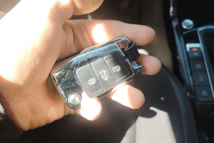 Used Volkswagen Tayron 2019 Teramont Edition 280TSI Two-Wheel Drive Luxury Model China VI Standard Vehicle Key