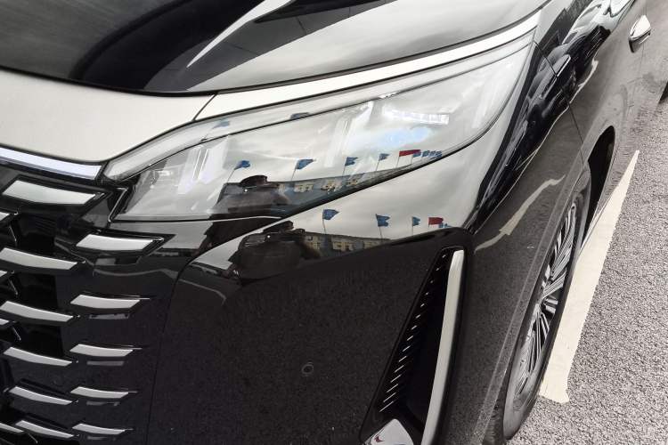 Used BYD Xia 2025 DM-i 1.5T 180km Excellence Model Left Front Headlight