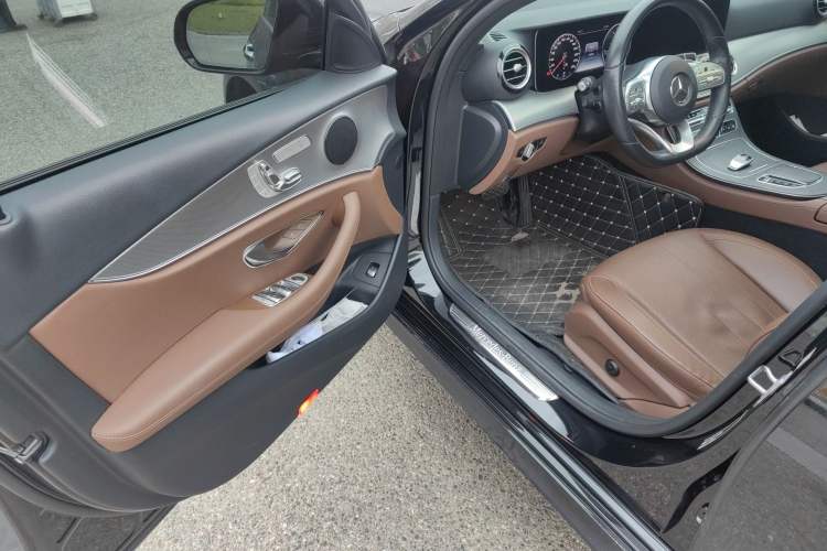 Used Mercedes-Benz E-Class 2019 E 260 Sport Edition Driver Seat