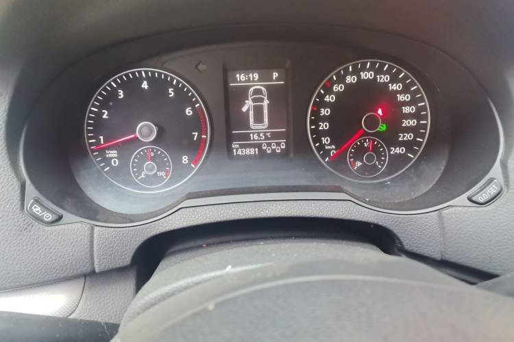 Used Volkswagen Sharan 2013 1.8TSI Standard Model
