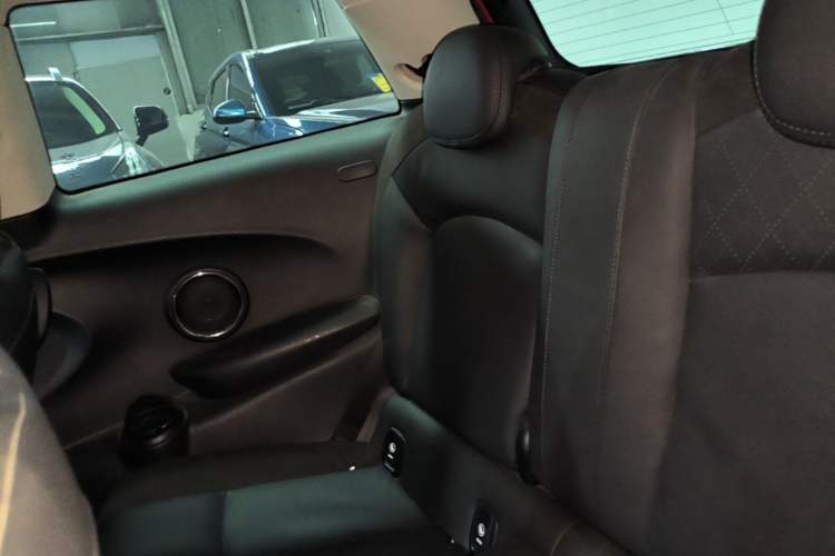 Used MINI 2019 1.5T COOPER Artist Left Rear Seat