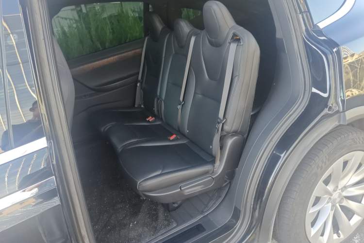 Used Tesla Model X 2019 Long-Range Version Left Rear Seat