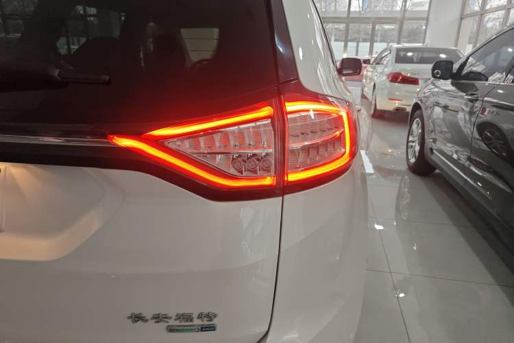 Used Ford Edge 2017 EcoBoost 245 Four-Wheel Drive Sporty 7-Seater