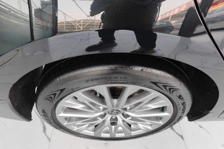 Used Toyota Avalon 2024 Dual-Motor 2.0L Premium Edition
