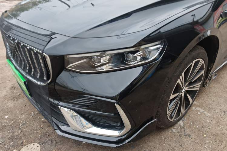 Used Geely Auto Preface 2026 Model Oriental Yao 2.0TD Lanxing Edition Left Front Headlight