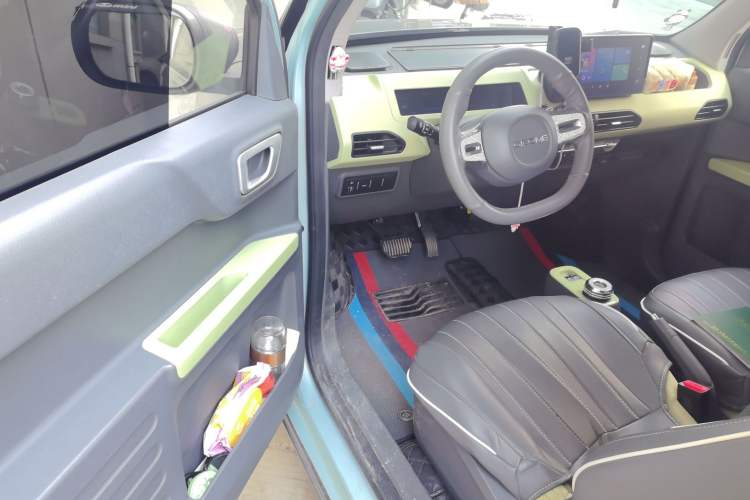 Used Geely Galaxy Panda 2024 Panda Mini 200km Endurance Bear
