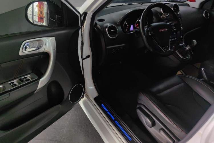 Used Haval H6 2013 Upgraded Model 1.5T Manual Two-Wheel Drive Elite Version