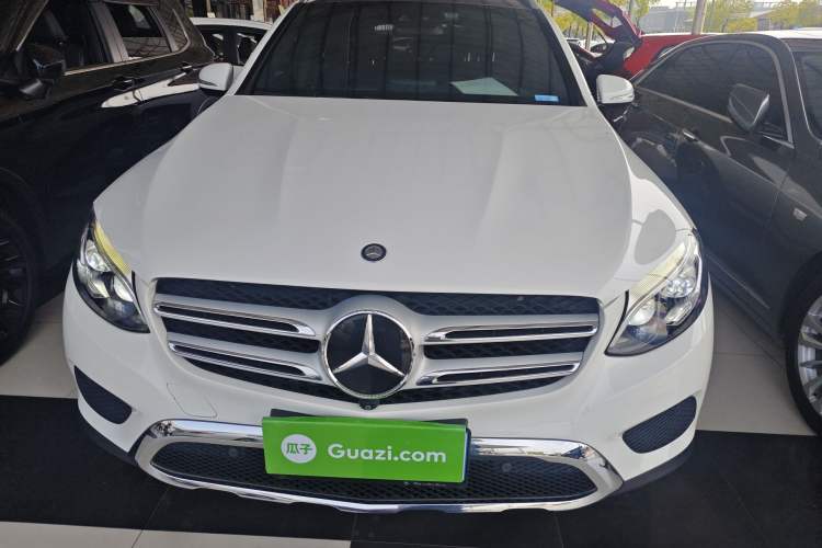 Used Mercedes-Benz GLC 2016 GLC 300 4MATIC Dynamic Model
