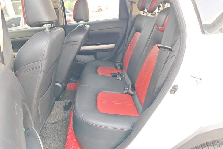 Used Haval H1 2016 Red Label 1.5L Manual Luxury Model
