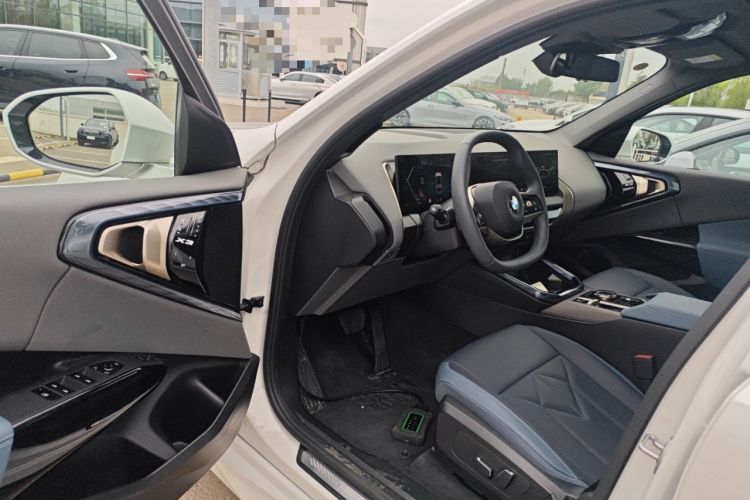 Used BMW X3 2025 xDrive25L Luxury Package Driver Seat