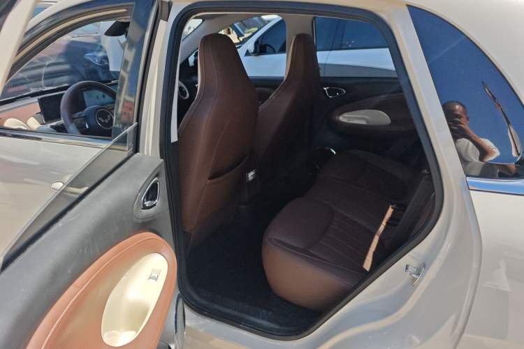 Used Wuling Bingo 2023 203km Comfort Edition Left Rear Seat