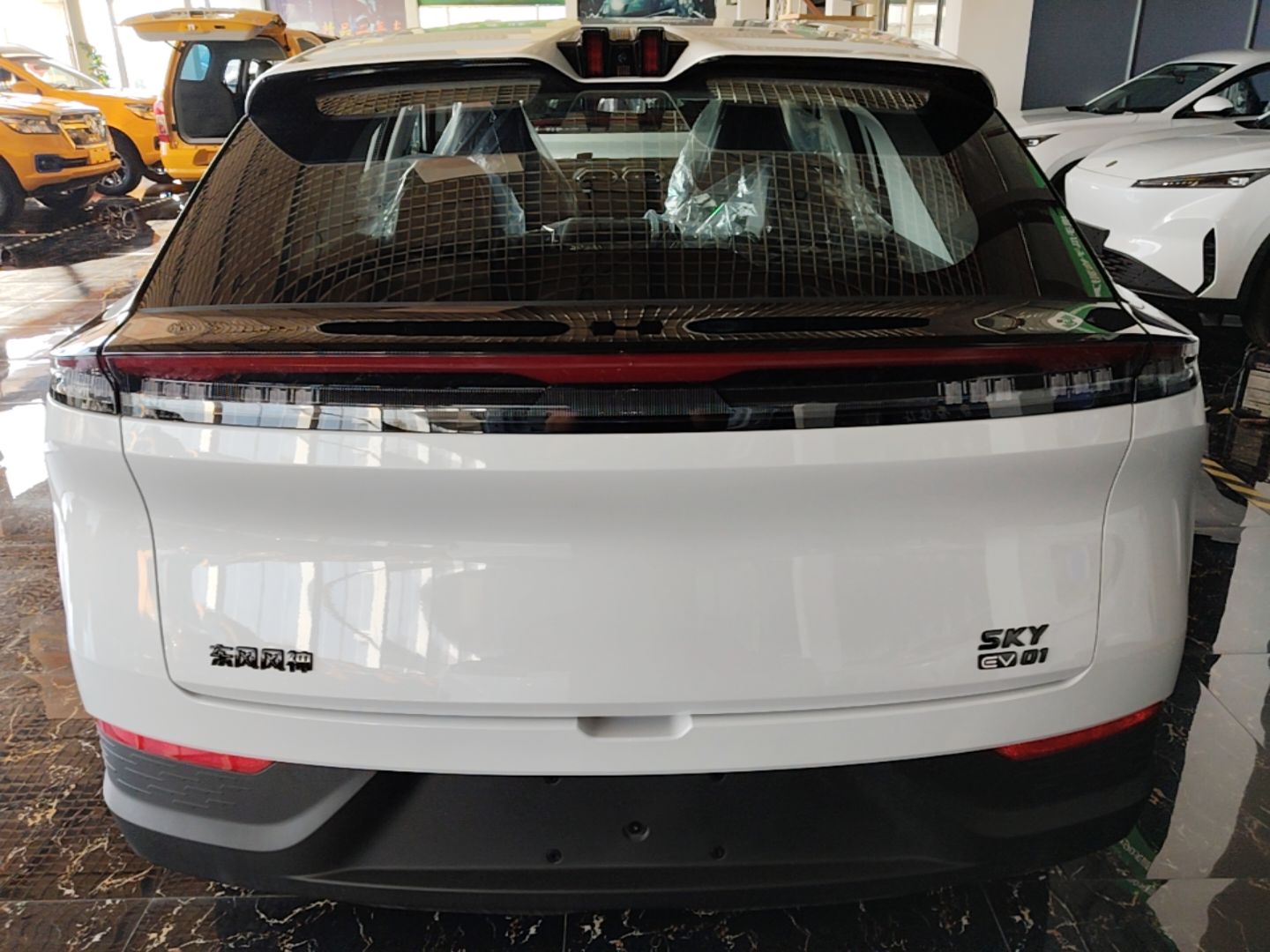 Dongfeng Aeolus SKY EV01 2025 530 km AIR Elite Edition — снимка 5