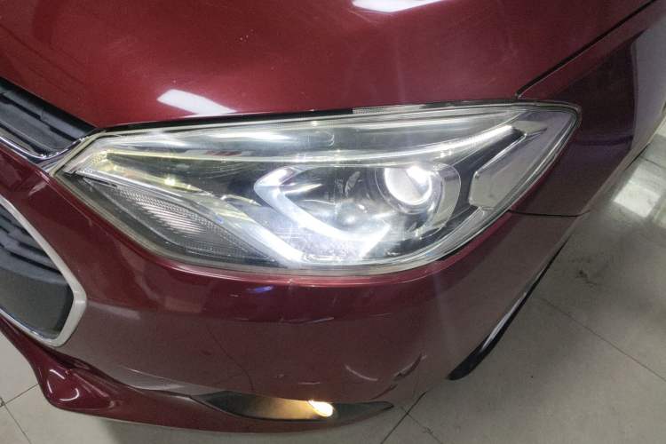 Used Chevrolet Lova RV 2016 1.5L Automatic FunDrive Edition Left Front Headlight