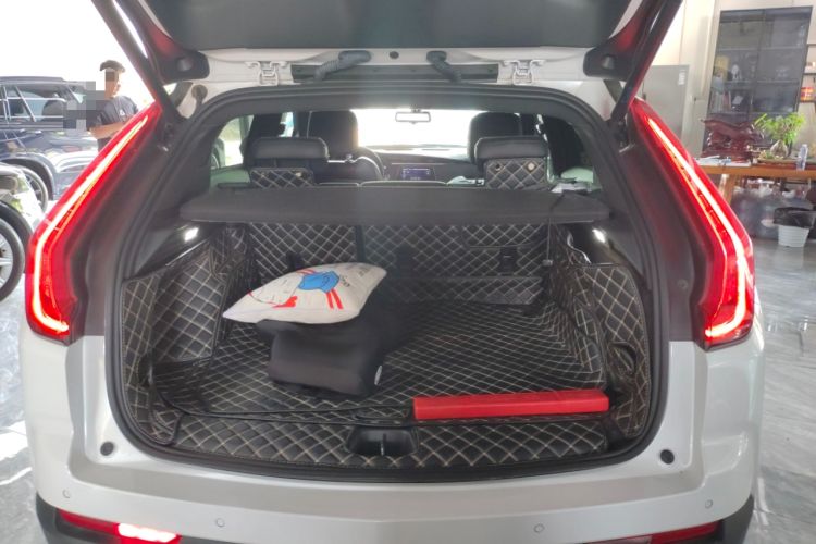 Used Cadillac XT4 2018 28T Two-Wheel Drive Leading Version