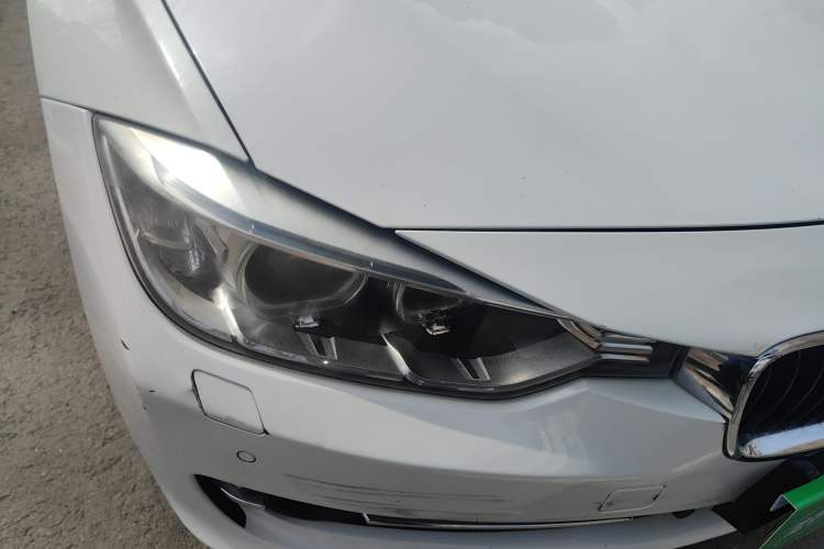 Used BMW 3 Series 2013 328Li Luxury Design Package Right Front Headlight