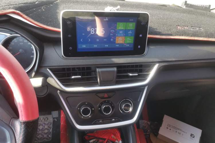 Used Wuling Hongguang S3 2018 1.5L Manual Standard Version China V Standard Audio And AC Panel