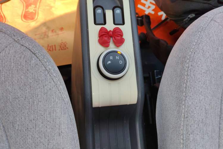 Used Wuling Hongguang MINIEV 2021 Macaron Fashion Model Lithium Iron Phosphate
