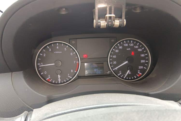Used JAC Refine M3 2019 1.8L 5-Seater Express Edition Instrument Cluster