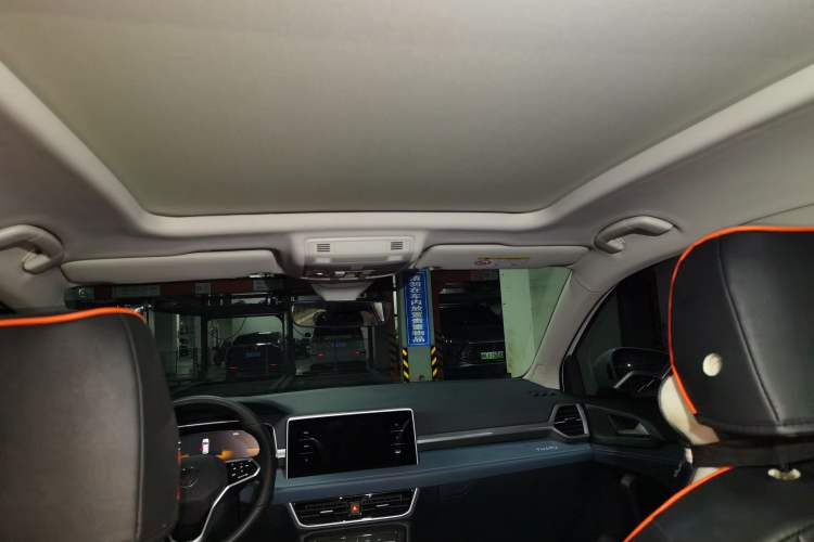 Used Volkswagen Tharu 2023 300TSI Two-Wheel-Drive Moonlight Edition