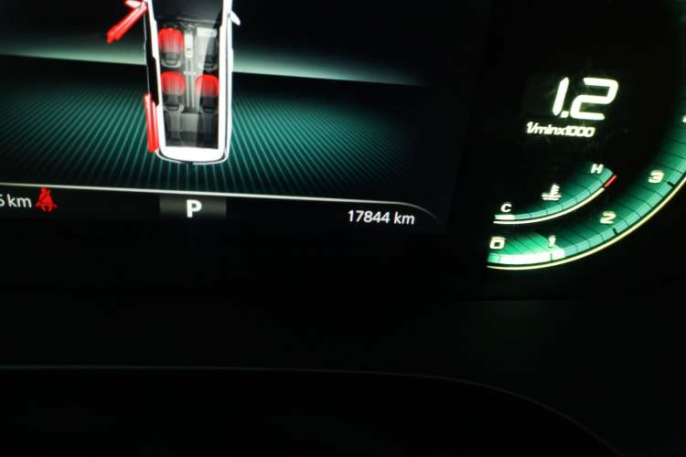 Used Roewe iMAX8 2021 400TGI Supreme Series Prestige Edition
