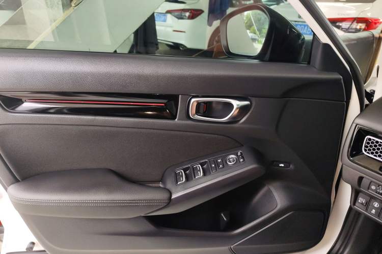 Used Honda Civic 2022 240TURBO CVT Dynamic Edition
