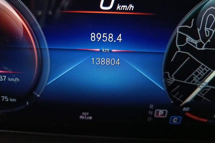 Used Mercedes-Benz GLB 2020 GLB 200 Stylish Edition Odometer Close Up