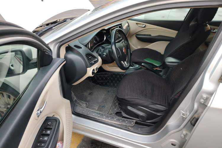 Used Fiat Viaggio 2012 1.4T Automatic Enjoyment Edition